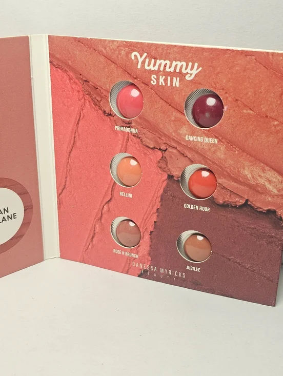 Danessa Myricks Beauty Yummy Skin Blurring Balm Powder - Flushed (Red Coral) - Picture 6 of 7